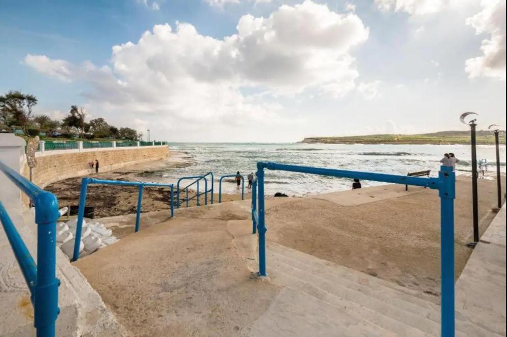 Sea View 2 Bedroom Apartment Marsaskala Luaran gambar